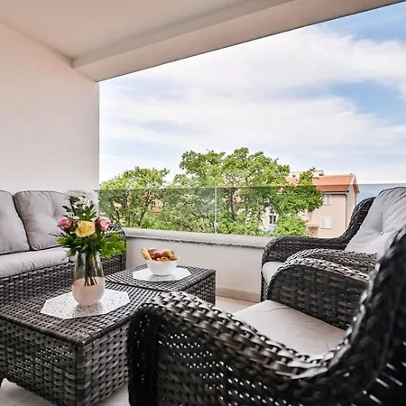 Apartment Luxury Nina With Sea View Sveti Anton (Krk)
