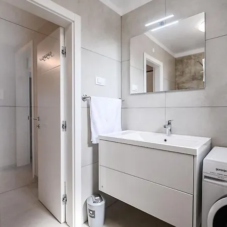 Luxury Nina With Sea View Apartment