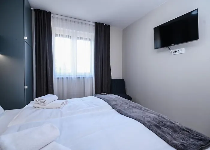 Luxury Nina With Sea View Apartmán